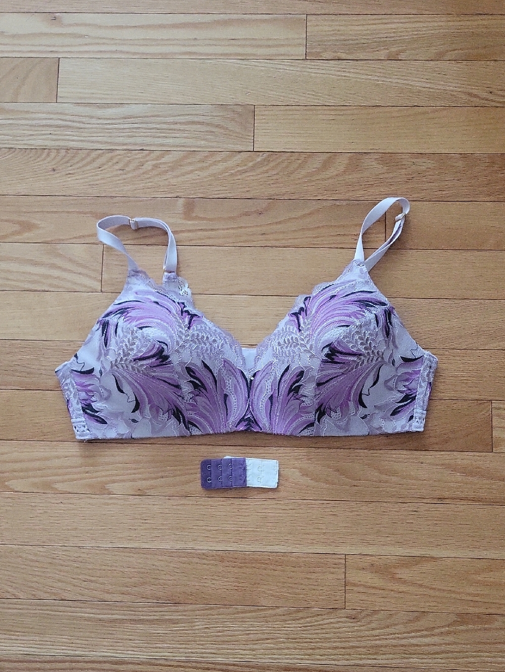 Lace-Detail Lavender Printed Wireless Bra